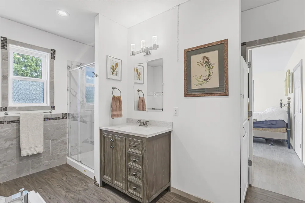 9390 S Lake Leelanau Drive Elmwood Charter Township, MI 49684