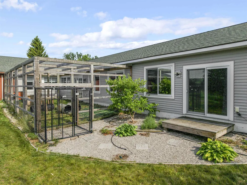 9390 S Lake Leelanau Drive Elmwood Charter Township, MI 49684