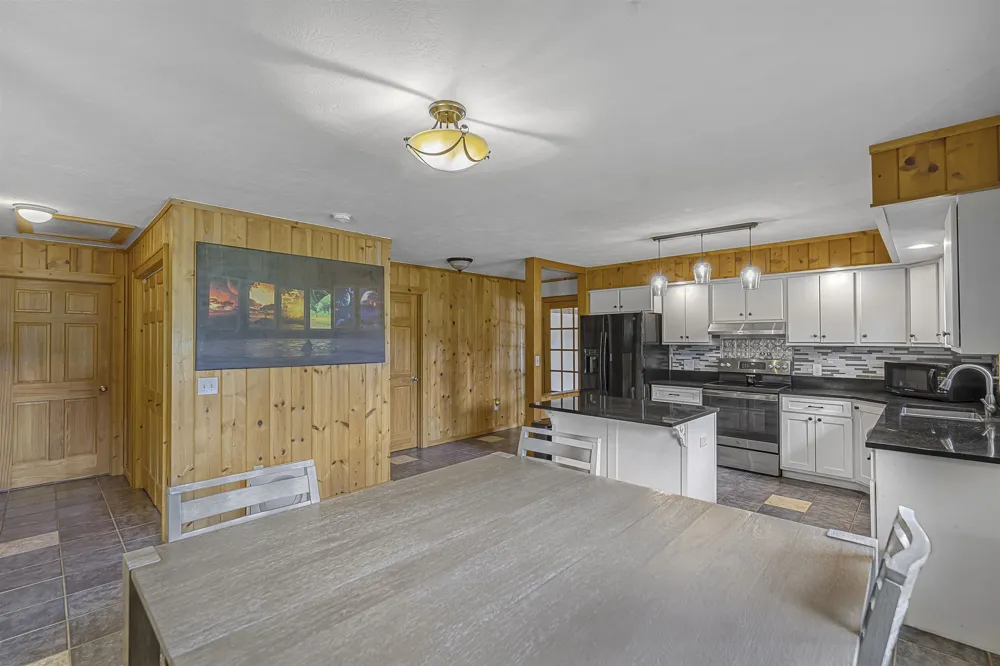 9390 S Lake Leelanau Drive Elmwood Charter Township, MI 49684
