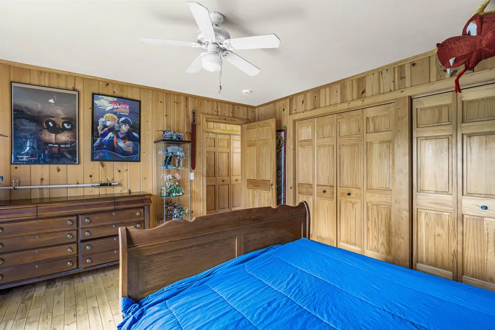 9390 S Lake Leelanau Drive Elmwood Charter Township, MI 49684