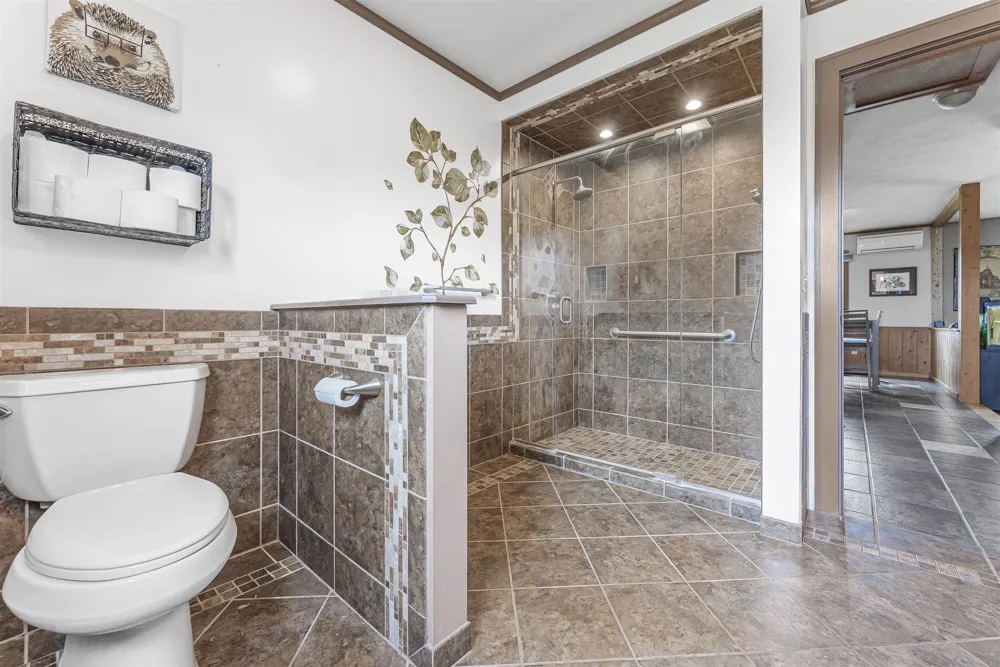 9390 S Lake Leelanau Drive Elmwood Charter Township, MI 49684