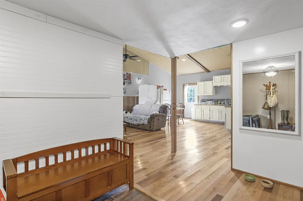 9390 S Lake Leelanau Drive Elmwood Charter Township, MI 49684