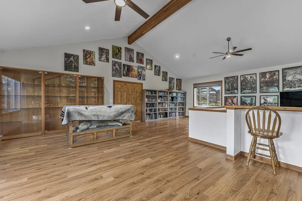 9390 S Lake Leelanau Drive Elmwood Charter Township, MI 49684
