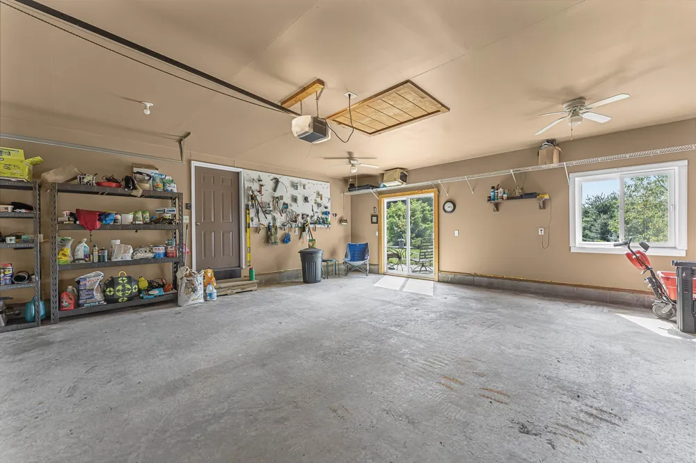 9390 S Lake Leelanau Drive Elmwood Charter Township, MI 49684