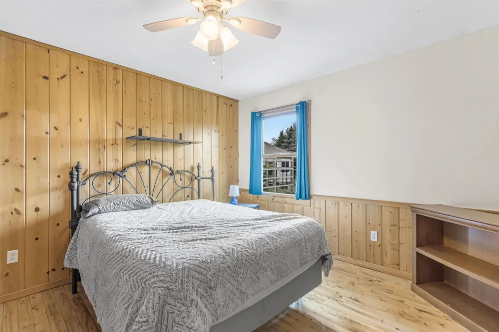 9390 S Lake Leelanau Drive Elmwood Charter Township, MI 49684