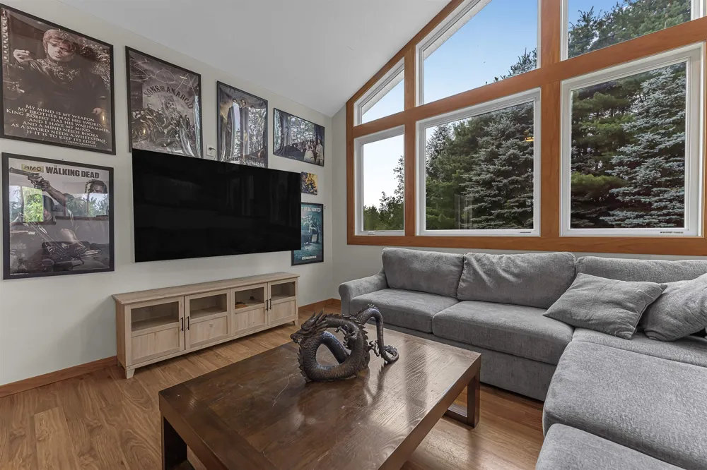 9390 S Lake Leelanau Drive Elmwood Charter Township, MI 49684