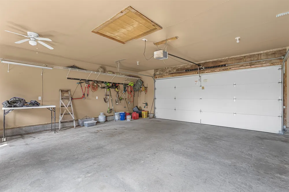 9390 S Lake Leelanau Drive Elmwood Charter Township, MI 49684