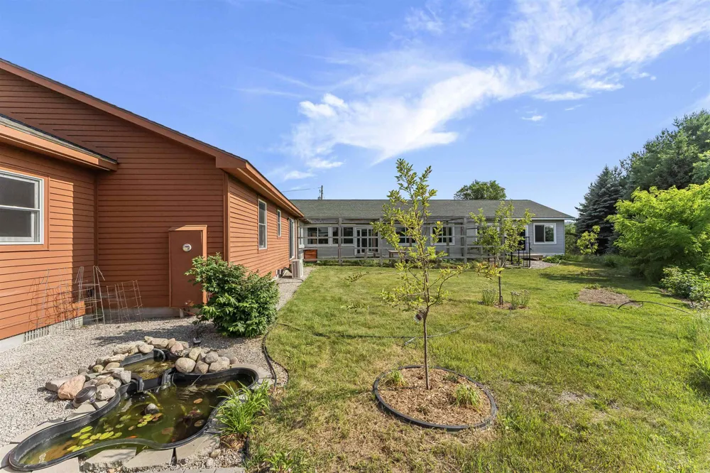 9390 S Lake Leelanau Drive Elmwood Charter Township, MI 49684