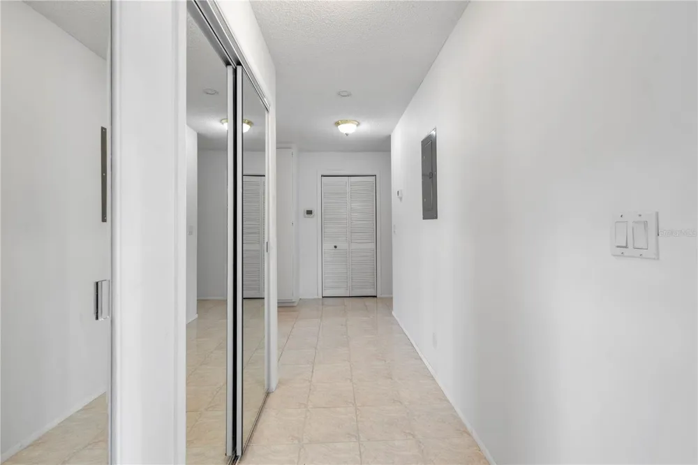428 MOORINGS COVE DRIVE #7F Tarpon Springs, FL 34689