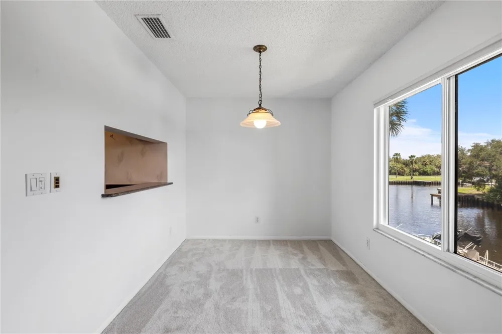 428 MOORINGS COVE DRIVE #7F Tarpon Springs, FL 34689