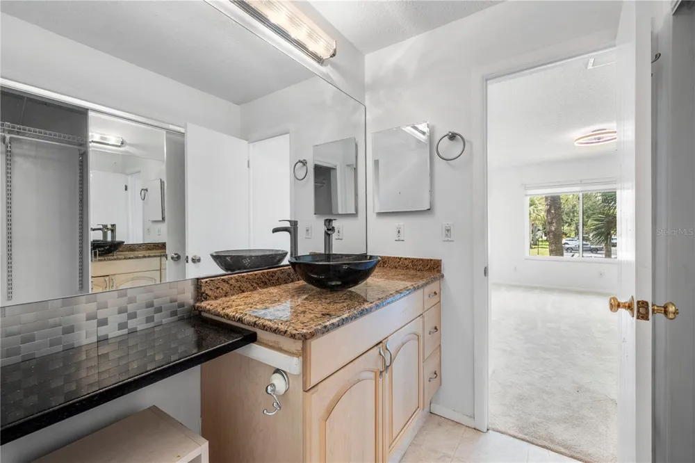 428 MOORINGS COVE DRIVE #7F Tarpon Springs, FL 34689