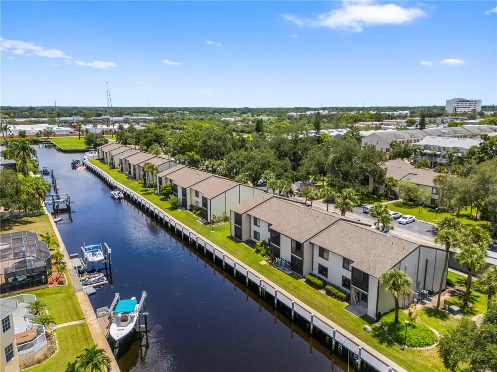 428 MOORINGS COVE DRIVE #7F Tarpon Springs, FL 34689