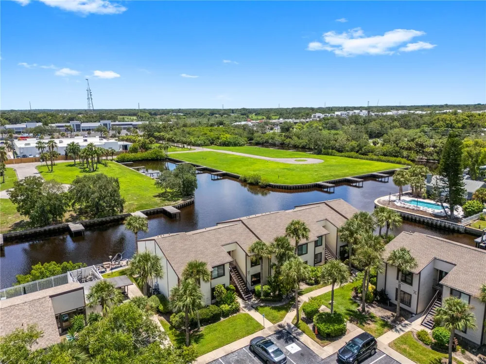 428 MOORINGS COVE DRIVE #7F Tarpon Springs, FL 34689