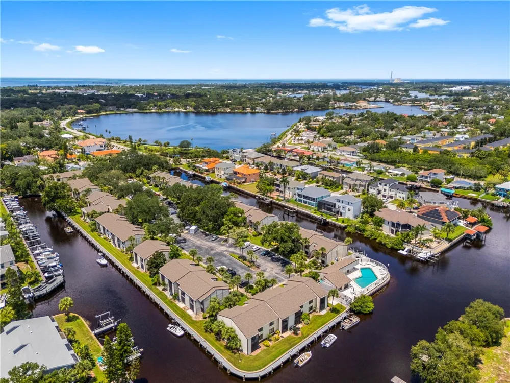 428 MOORINGS COVE DRIVE #7F Tarpon Springs, FL 34689