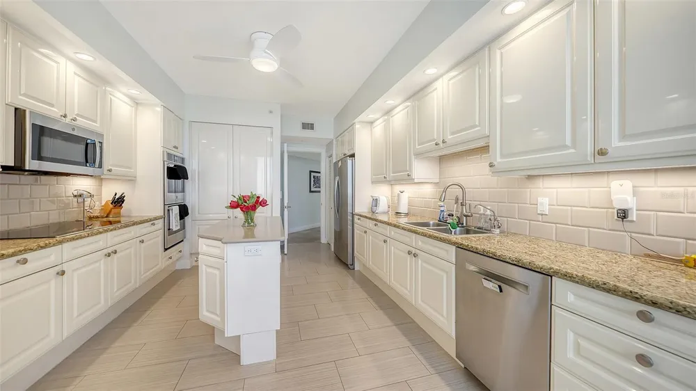 1241 GULF OF MEXICO DRIVE #303 Longboat Key, FL 34228