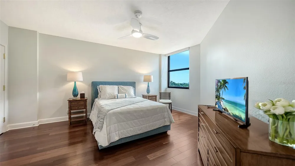 1241 GULF OF MEXICO DRIVE #303 Longboat Key, FL 34228