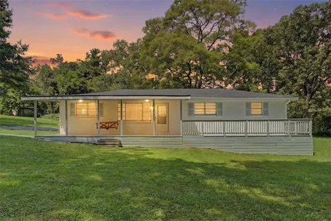 794 Old Allatoona Road SE