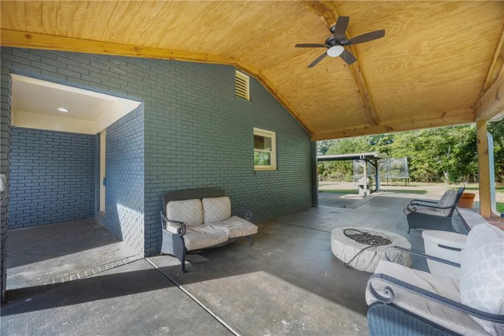 45 Smith Overhead Bridge Road Commerce, GA 30530