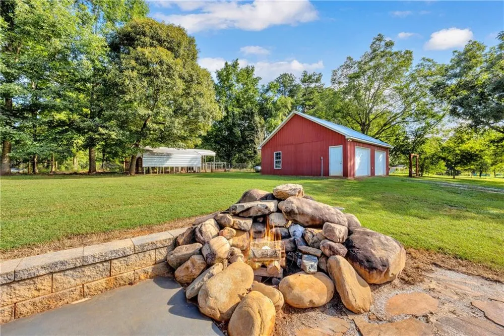 45 Smith Overhead Bridge Road Commerce, GA 30530