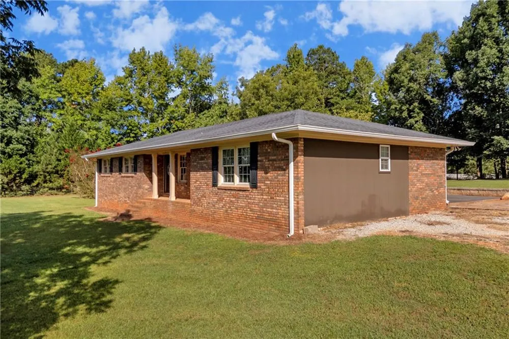 45 Smith Overhead Bridge Road Commerce, GA 30530