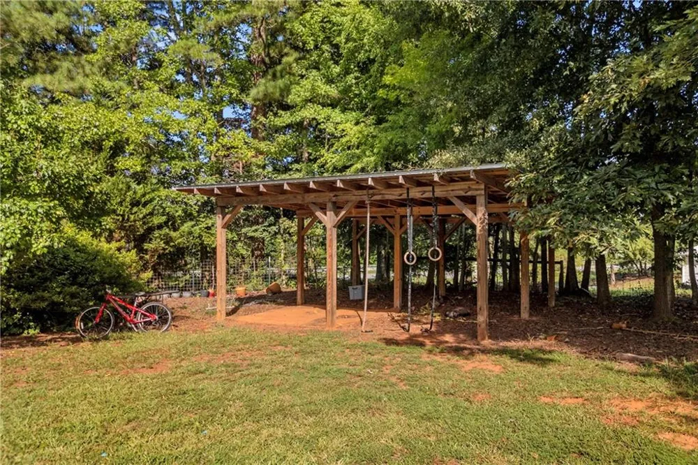 45 Smith Overhead Bridge Road Commerce, GA 30530