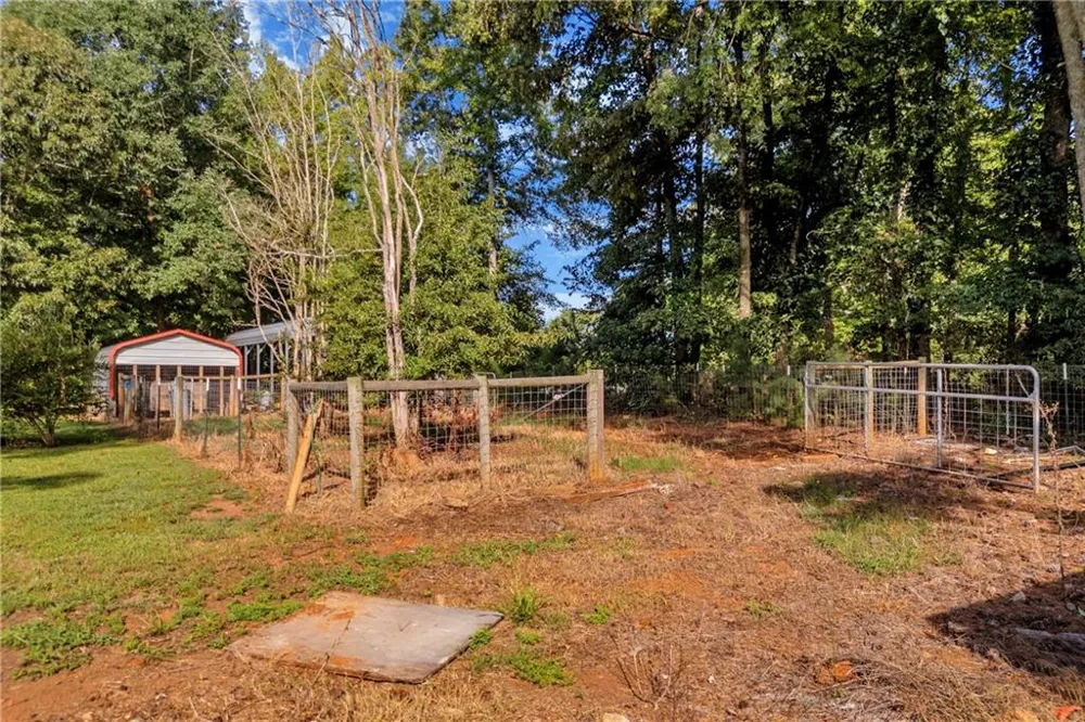 45 Smith Overhead Bridge Road Commerce, GA 30530