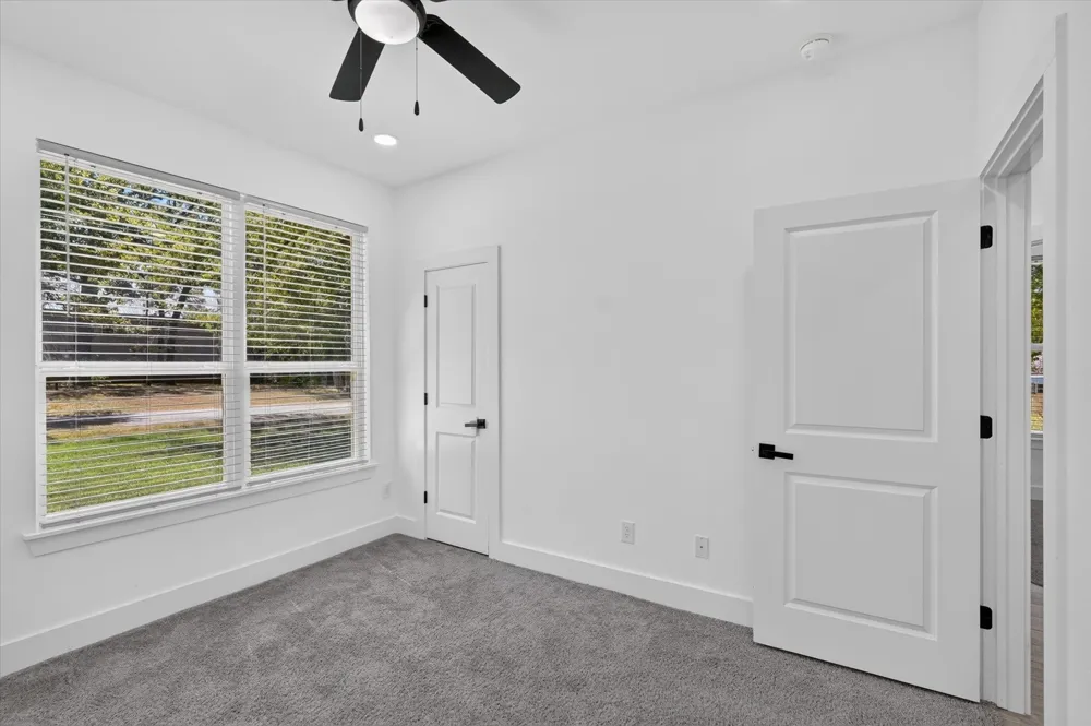 114 Dowdy Lane Mabank, TX 75156