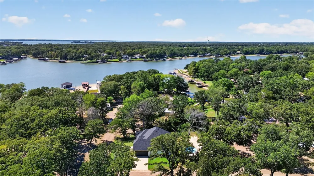 114 Dowdy Lane Mabank, TX 75156