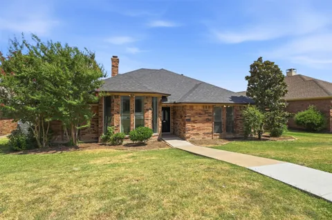 3802 Cromwell Drive