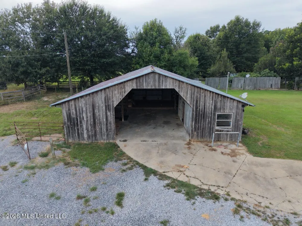 8007 Old Highway 24 Centreville, MS 39631