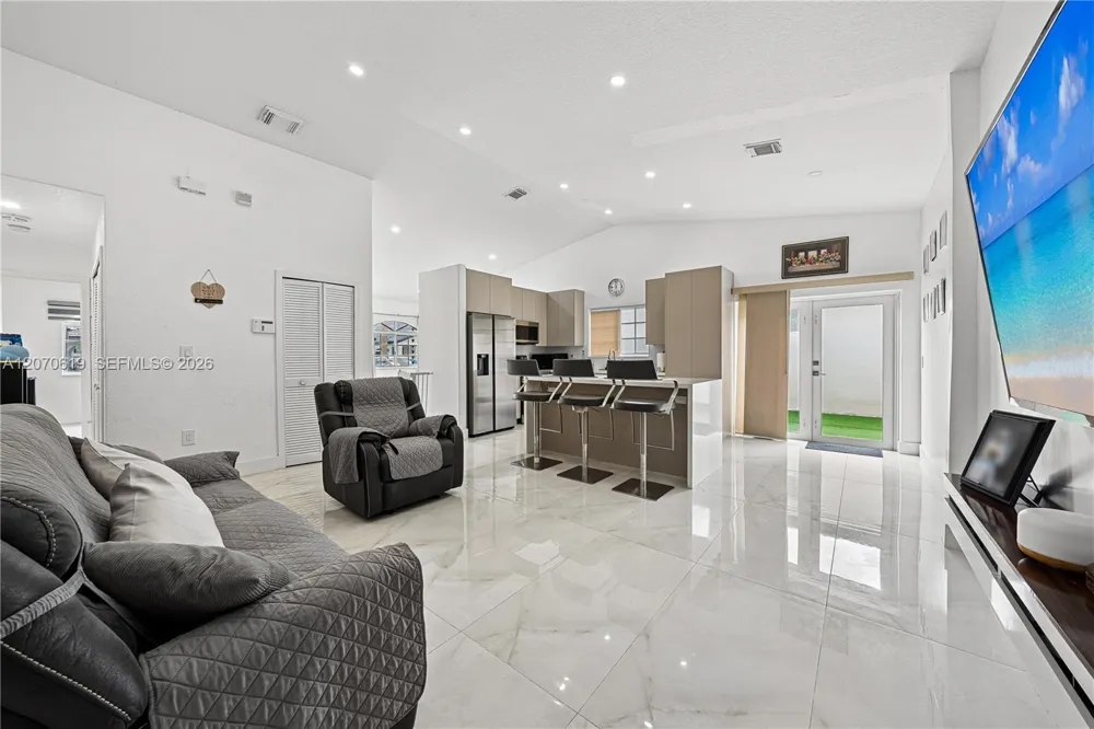 2902 SW 136th Ct Miami, FL 33175
