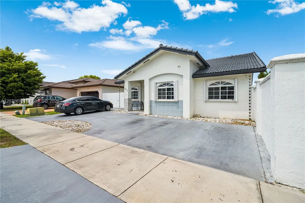 2902 SW 136th Ct Miami, FL 33175