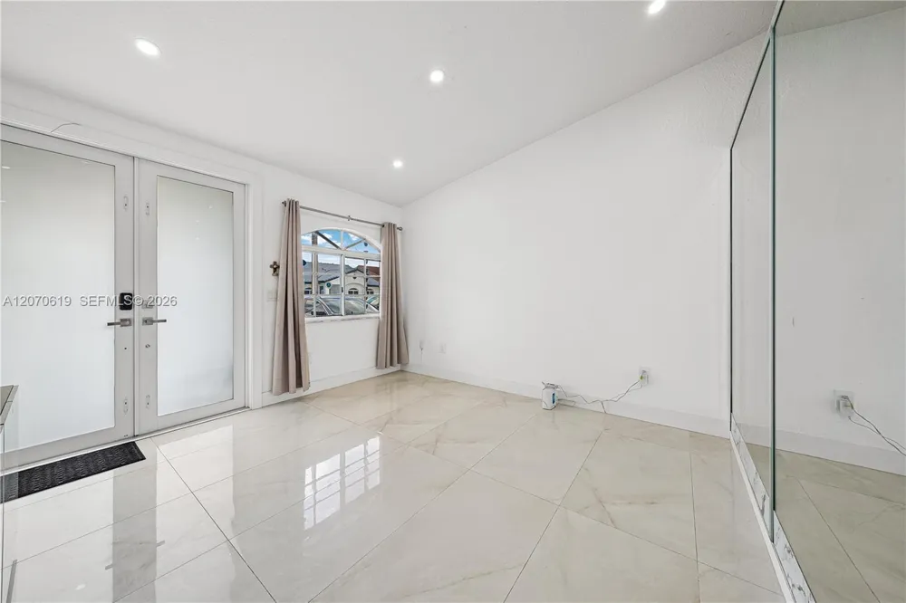 2902 SW 136th Ct Miami, FL 33175