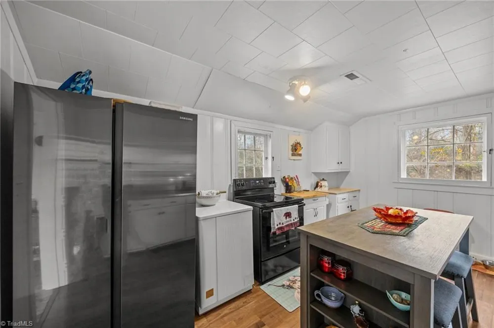 3250 Mine Creek Road Burlington, NC 27217