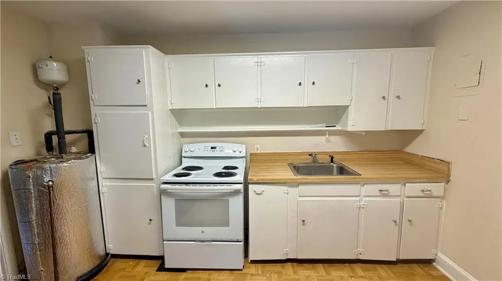 928 Mccormick Street Greensboro, NC 27403