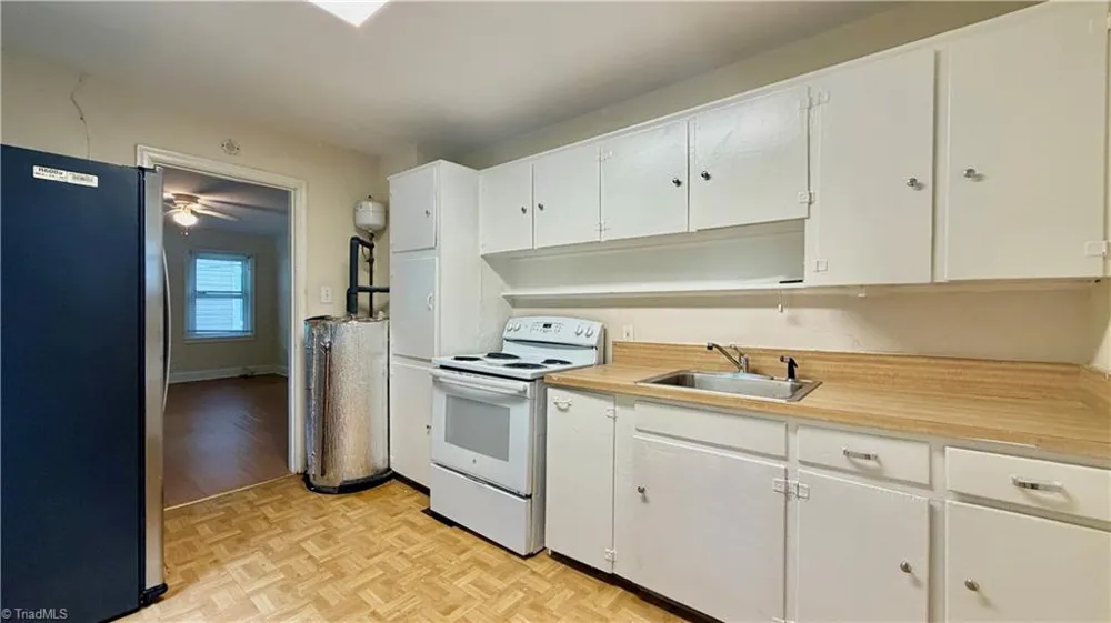928 Mccormick Street Greensboro, NC 27403