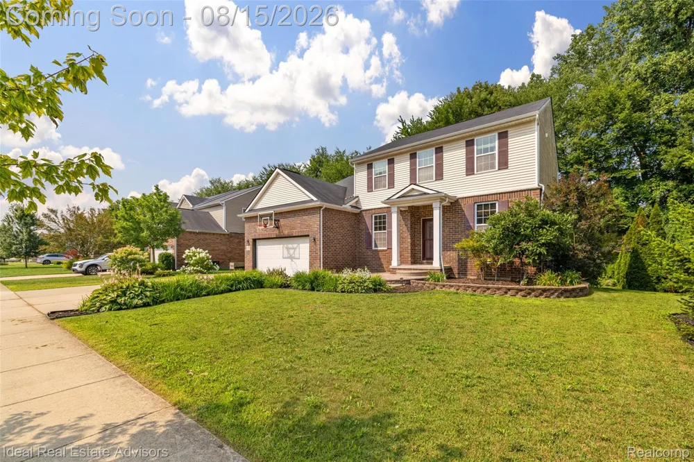 51743 Leshan Drive Chesterfield Township, MI 48047