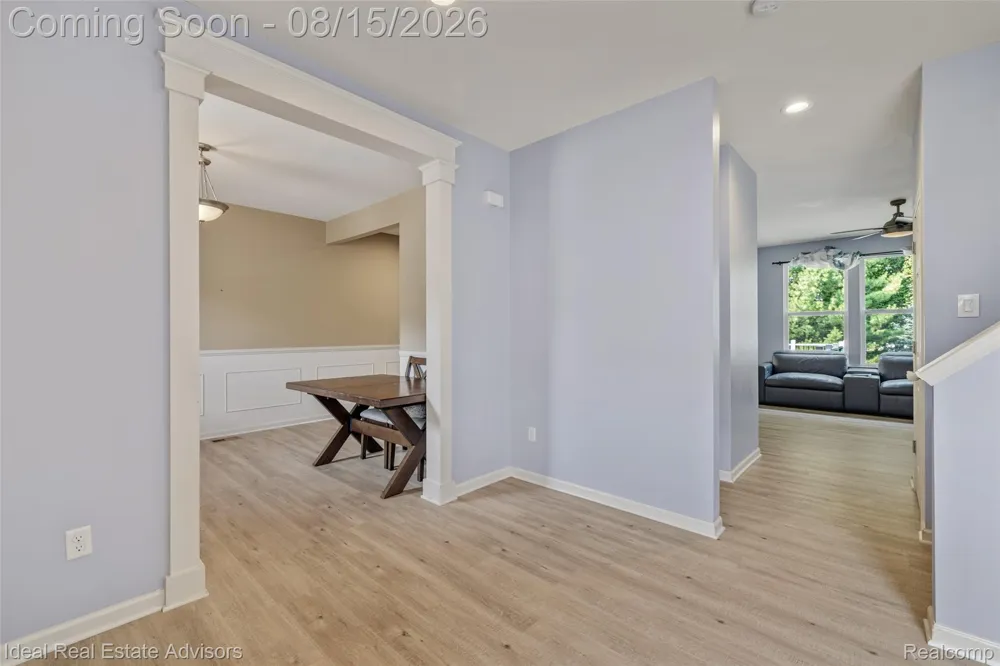 51743 Leshan Drive Chesterfield Township, MI 48047