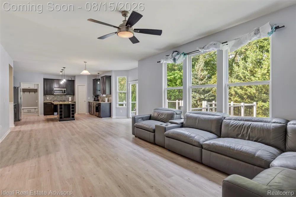51743 Leshan Drive Chesterfield Township, MI 48047