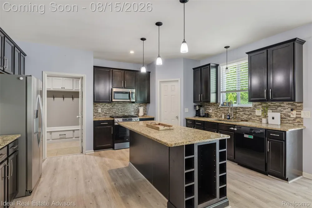 51743 Leshan Drive Chesterfield Township, MI 48047
