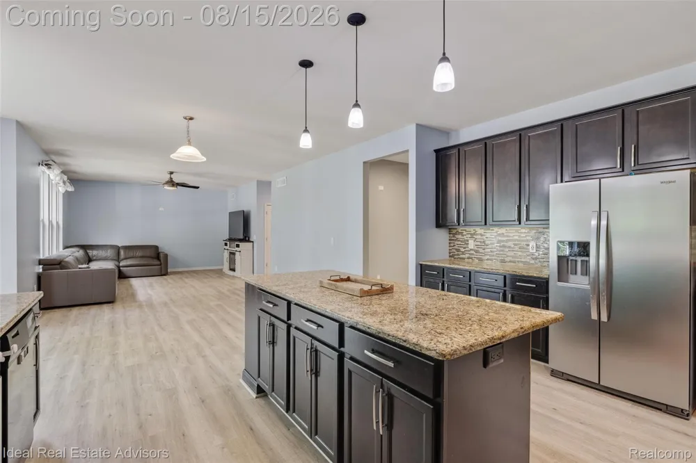 51743 Leshan Drive Chesterfield Township, MI 48047