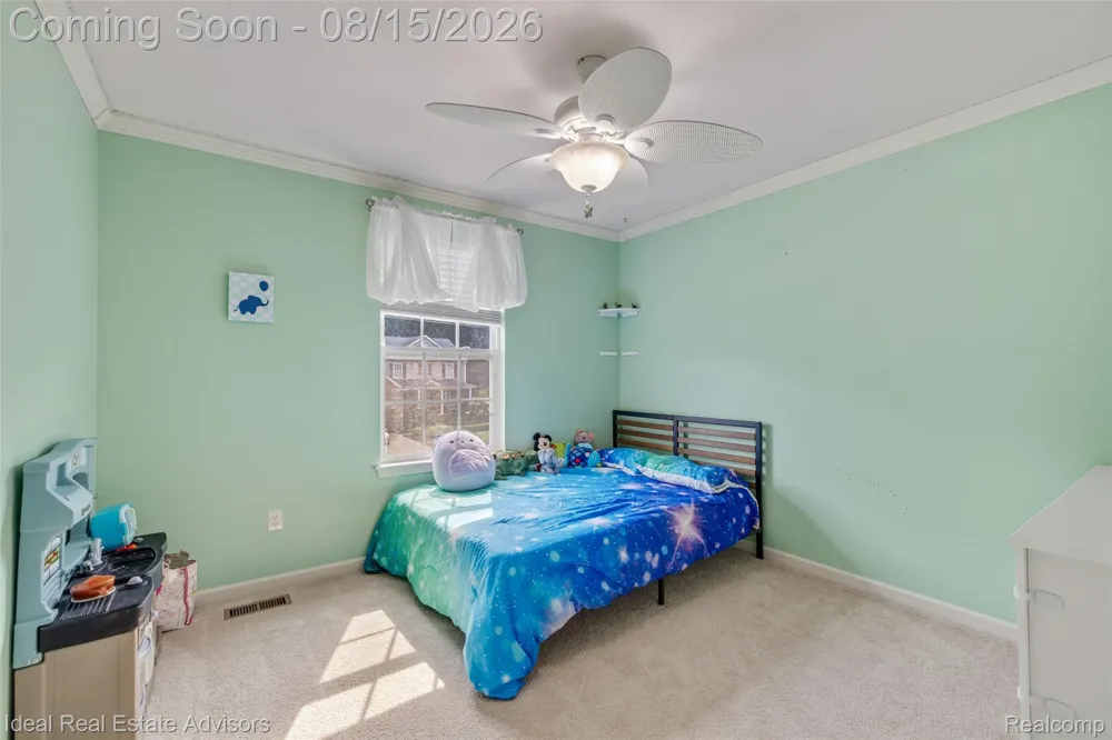 51743 Leshan Drive Chesterfield Township, MI 48047