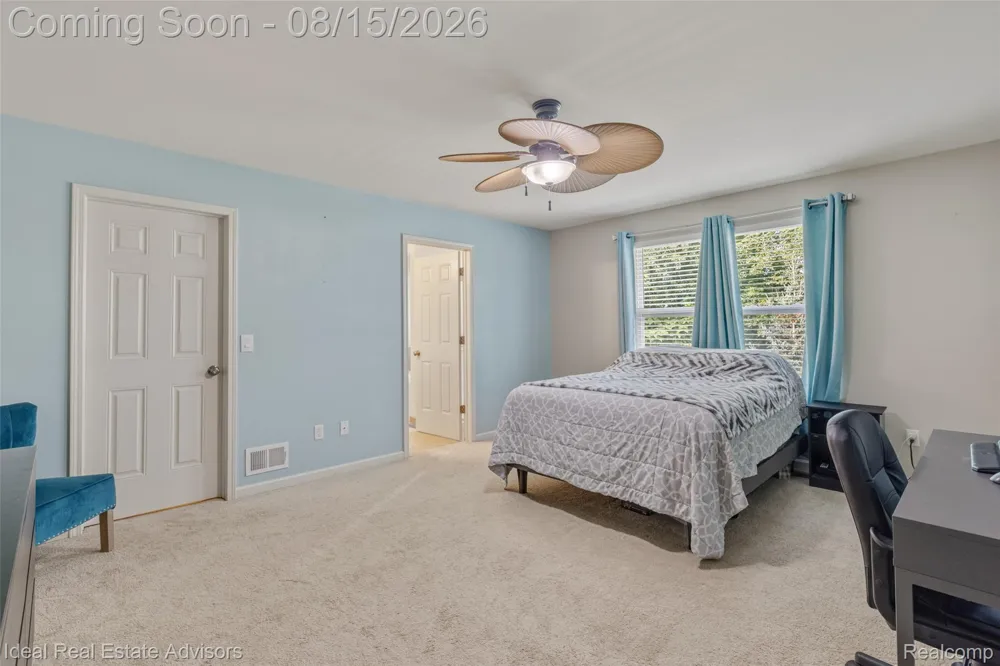 51743 Leshan Drive Chesterfield Township, MI 48047