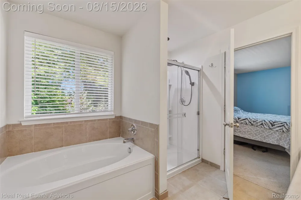 51743 Leshan Drive Chesterfield Township, MI 48047