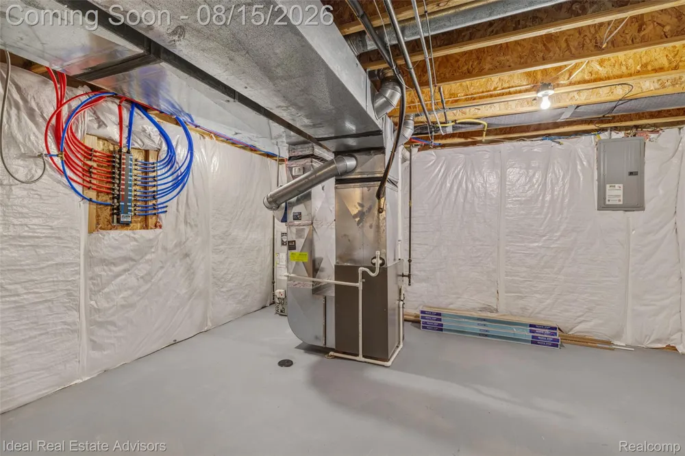 51743 Leshan Drive Chesterfield Township, MI 48047
