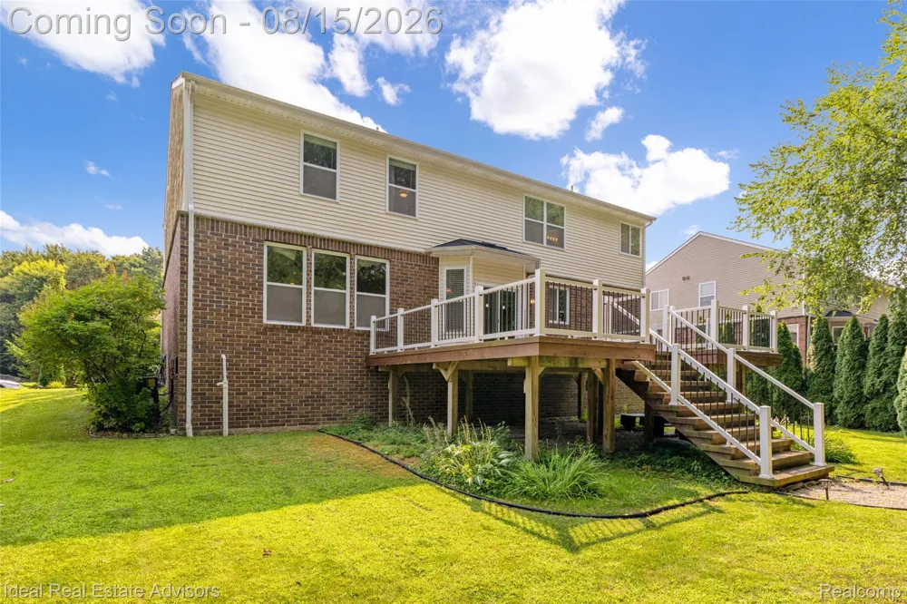 51743 Leshan Drive Chesterfield Township, MI 48047