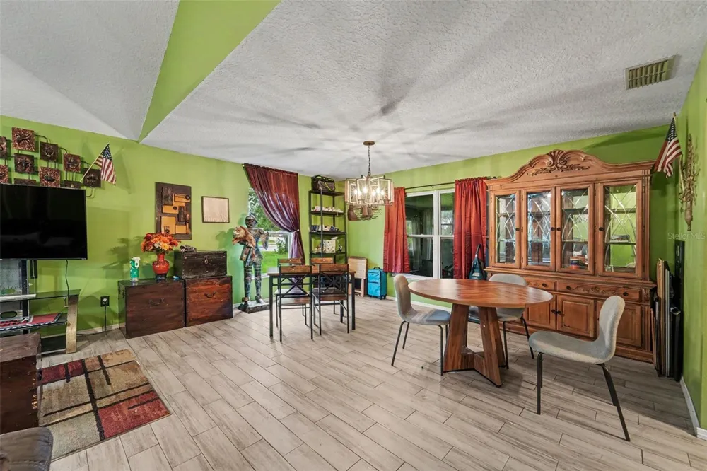 2405 ABALONE BOULEVARD Orlando, FL 32833
