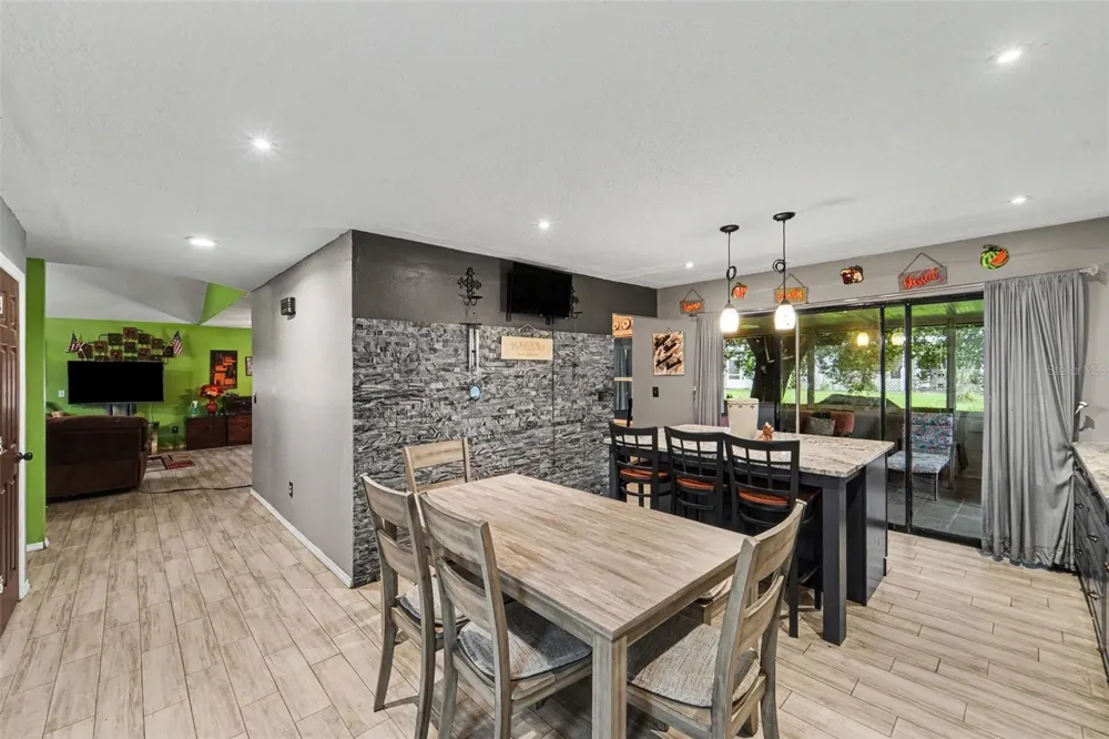 2405 ABALONE BOULEVARD Orlando, FL 32833