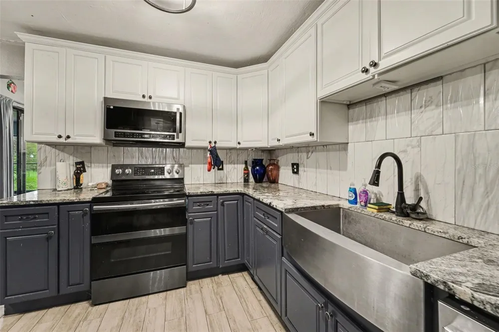 2405 ABALONE BOULEVARD Orlando, FL 32833