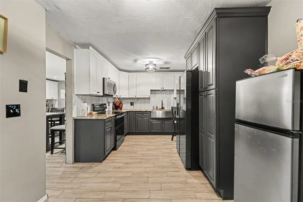 2405 ABALONE BOULEVARD Orlando, FL 32833
